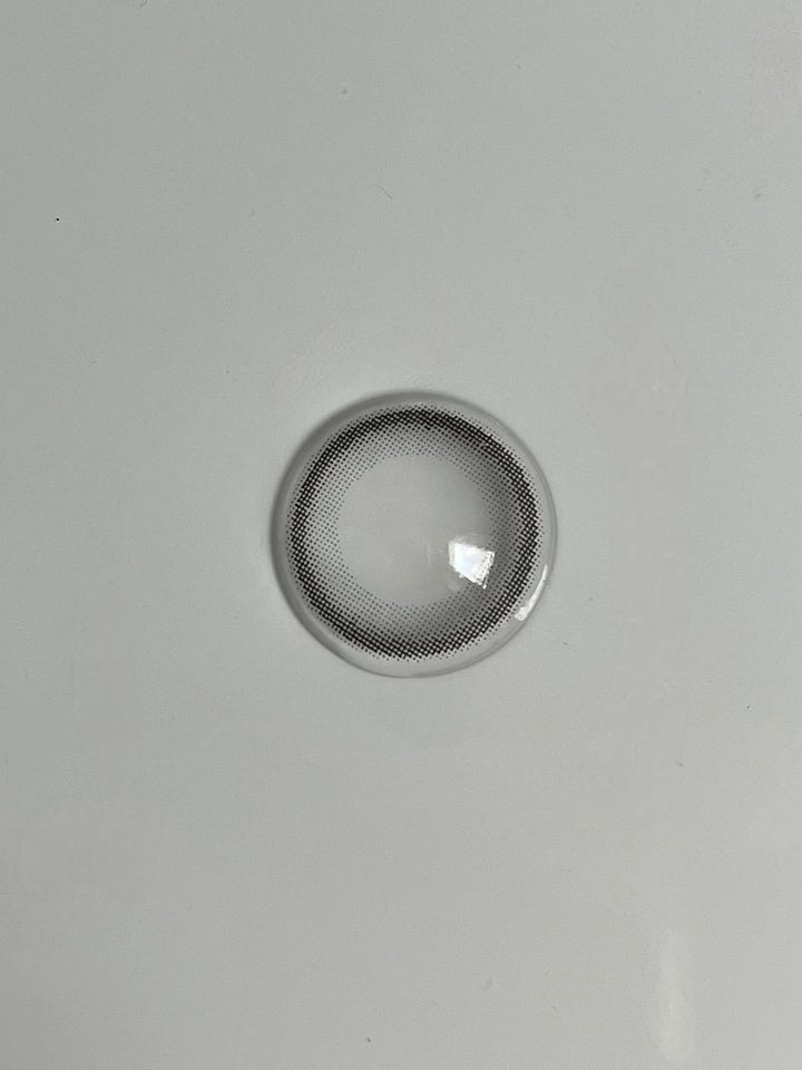 soft dark limbal ring contact